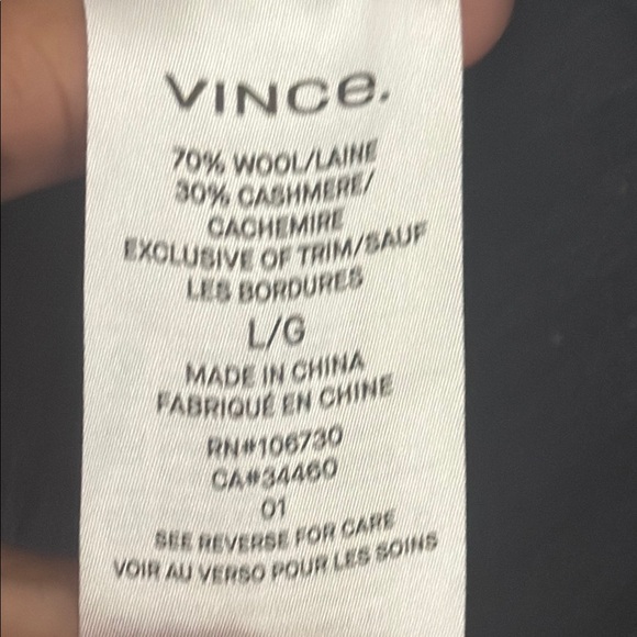 Vince Black Crew Neck Sweater with Relaxed Fit cutout back Lagenlook - Picture 7 of 12